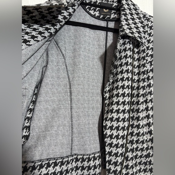 Chic Black and Gray Houndstooth Blazer - Picture 3 of 4